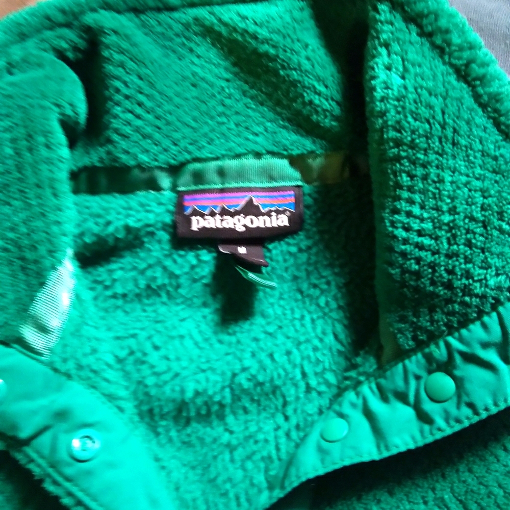 Patagonia fleece pull over jacket